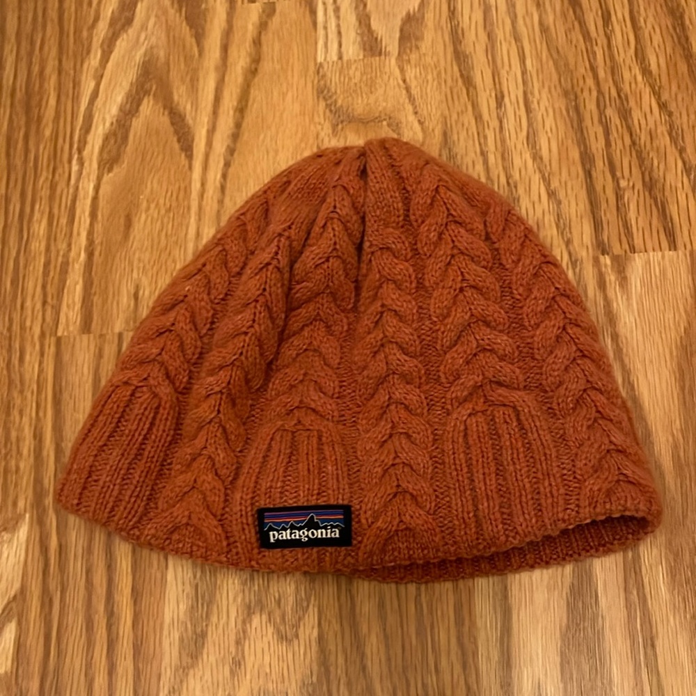 Patagonia Womens Orange Cable Beanie Knit Recycled Wool Nylon Insulated Comfort